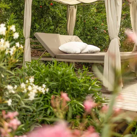 מלון Biohotel Theiner's Garten 4*